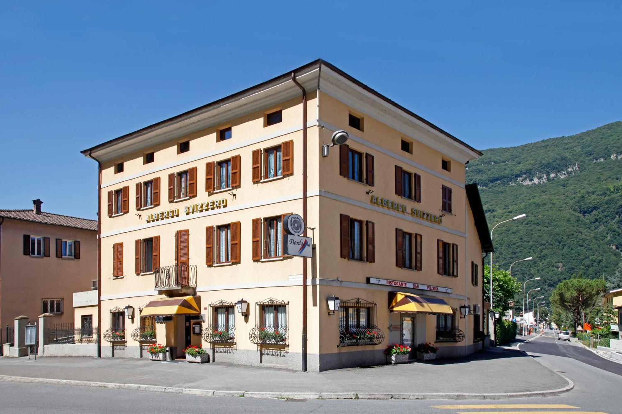 Albergo Ristorante Svizzero Capolago Extérieur photo